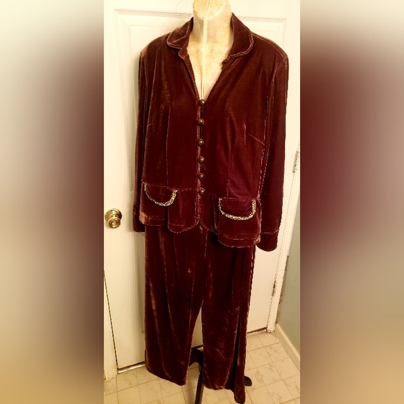 Vintage Selene Sport Velvet Pantsuit - Picture 9 of 10